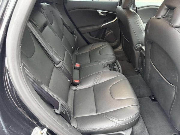Used Volvo V40 2025 for sale - 76249334: Photo 17