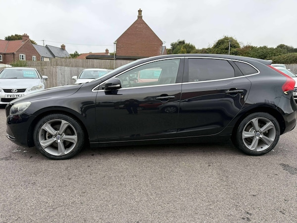 Used Volvo V40 2025 for sale - 76249334: Photo 7