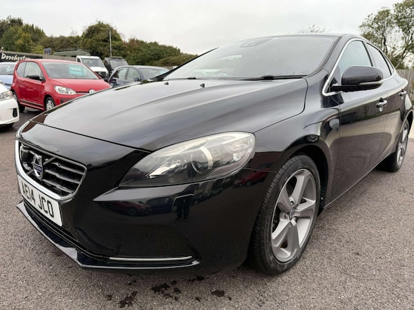 Used Volvo V40 2025 for sale - 76249334: Photo 8