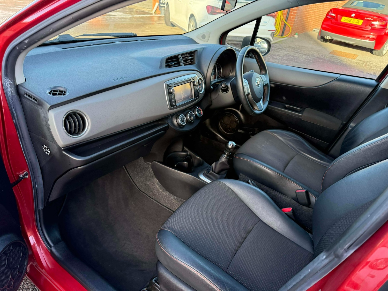 Used Toyota Yaris 2012 for sale - 77028316: Photo 14