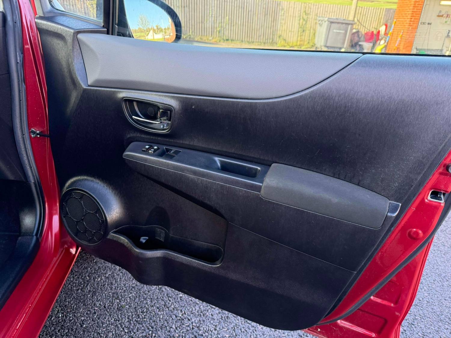 Used Toyota Yaris 2012 for sale - 77028316: Photo 22