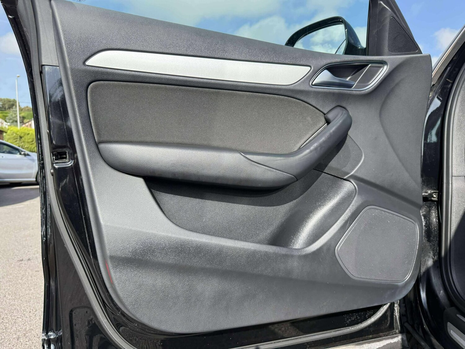 Used Audi Q3 2015 for sale - 76007535: Photo 31