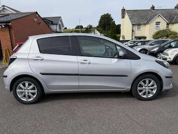 Used Toyota Yaris 2014 for sale - 75539160: Photo
