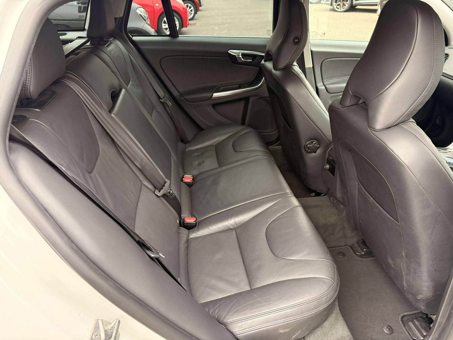 Used Volvo V60 2014 for sale - 76242807: Photo 17