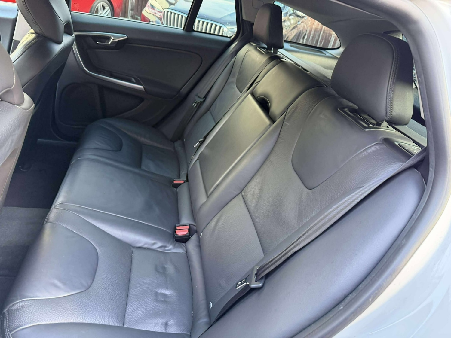 Used Volvo V60 2014 for sale - 76242807: Photo 20