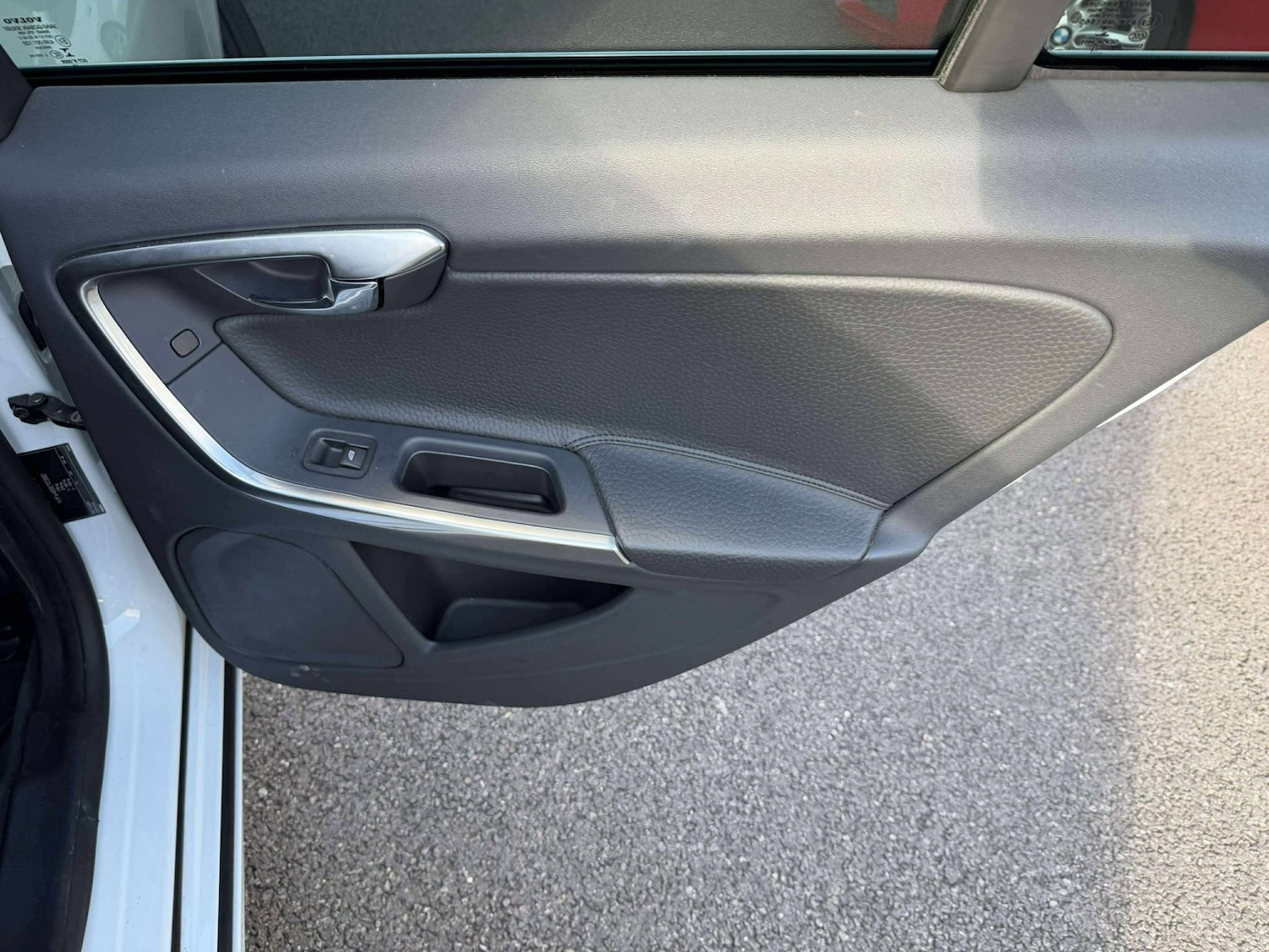 Used Volvo V60 2014 for sale - 76242807: Photo 35