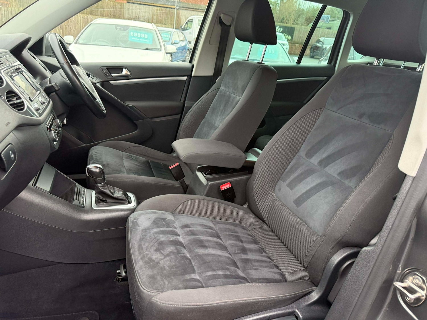 Used Volkswagen Tiguan 2014 for sale - 77028283: Photo 10