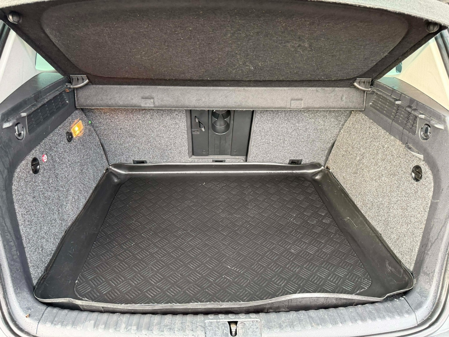 Used Volkswagen Tiguan 2014 for sale - 77028283: Photo 19