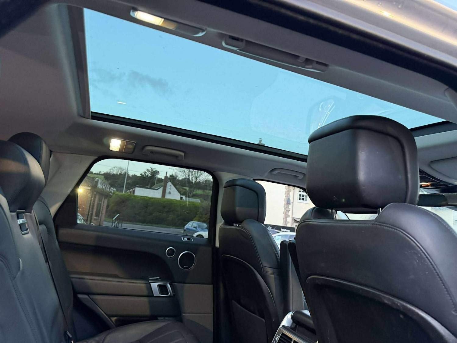 Used Land Rover Range Rover Sport 2018 for sale - 76534545: Photo 11