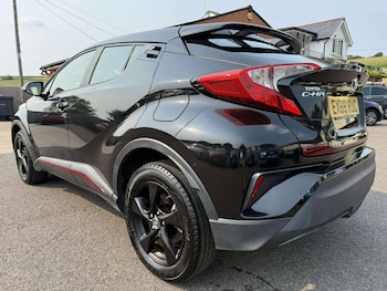 Used Toyota C-HR 2018 for sale - 75605999: Photo