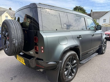 Used Land Rover Defender 2022 for sale - 75895066: Photo