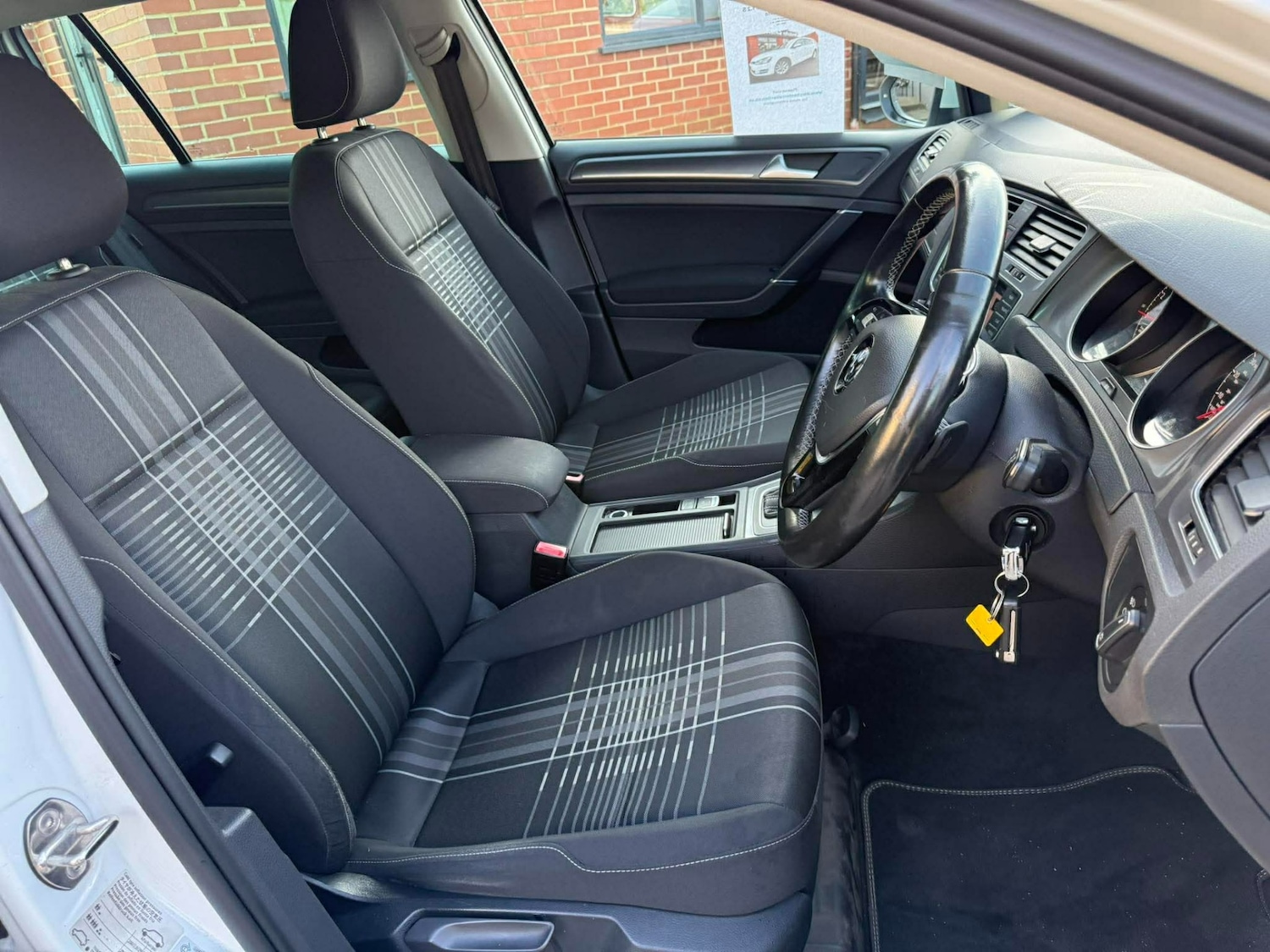 Used Volkswagen Golf 2015 for sale - 77323725: Photo 10