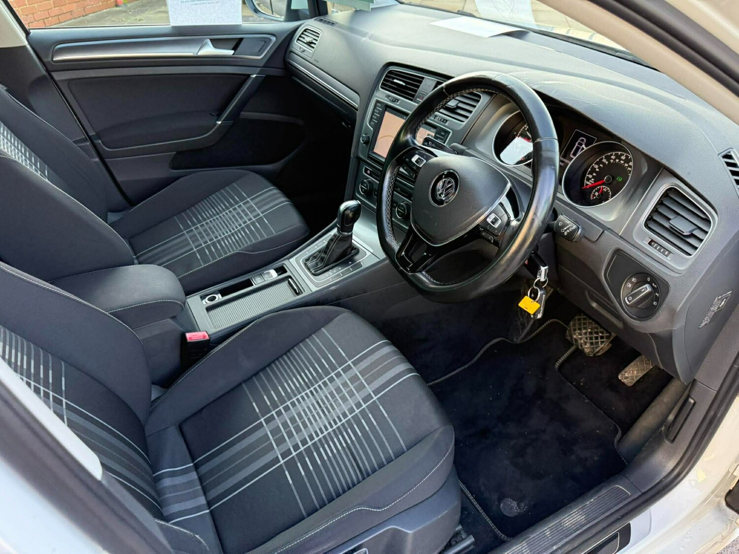 Used Volkswagen Golf 2015 for sale - 77323725: Photo 11