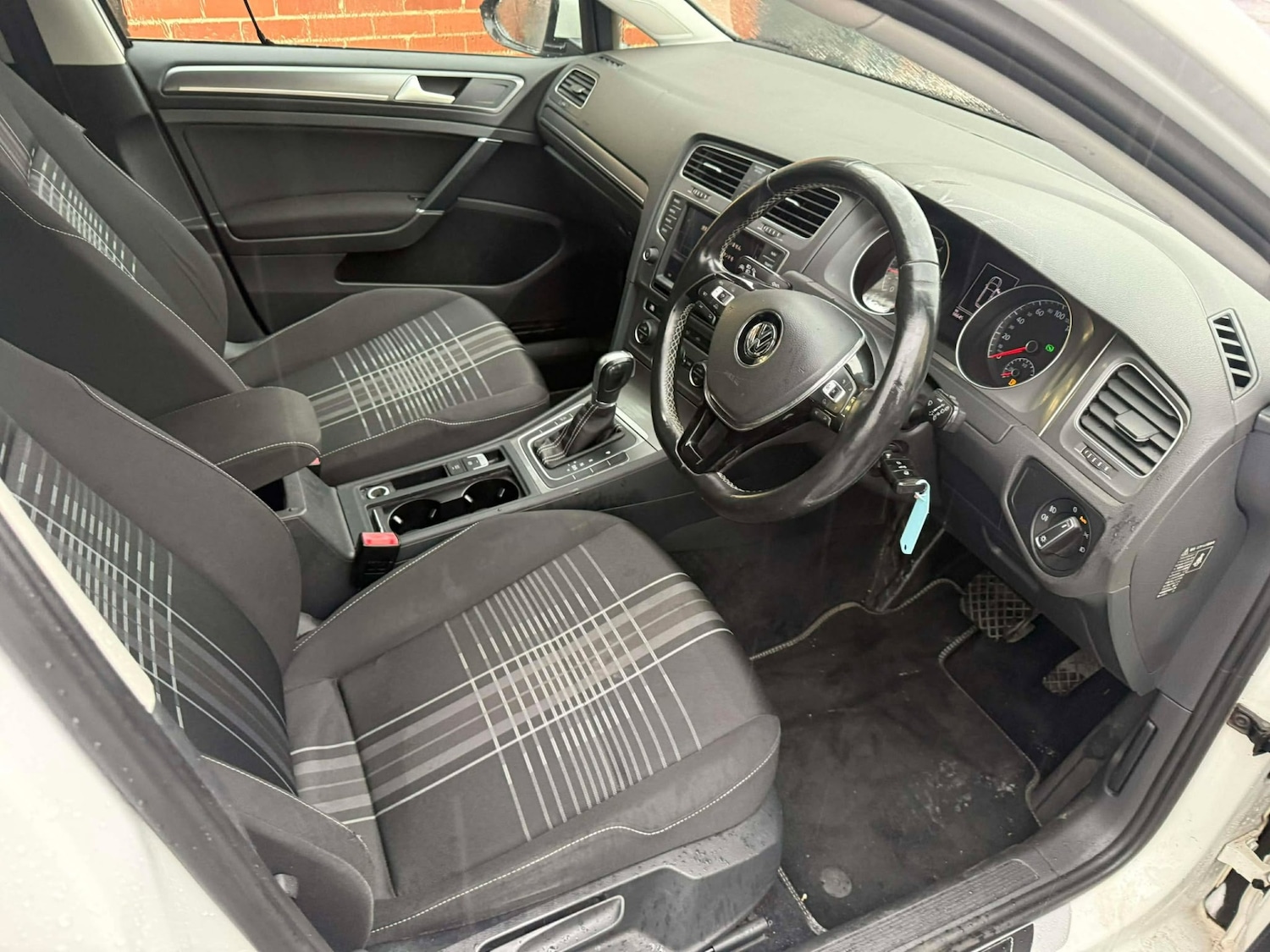 Used Volkswagen Golf 2015 for sale - 77323725: Photo 4