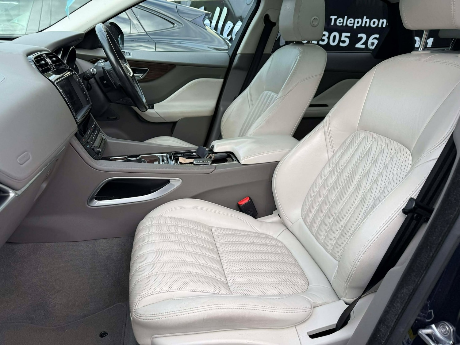 Used Jaguar F-Pace 2017 for sale - 76958809: Photo 19