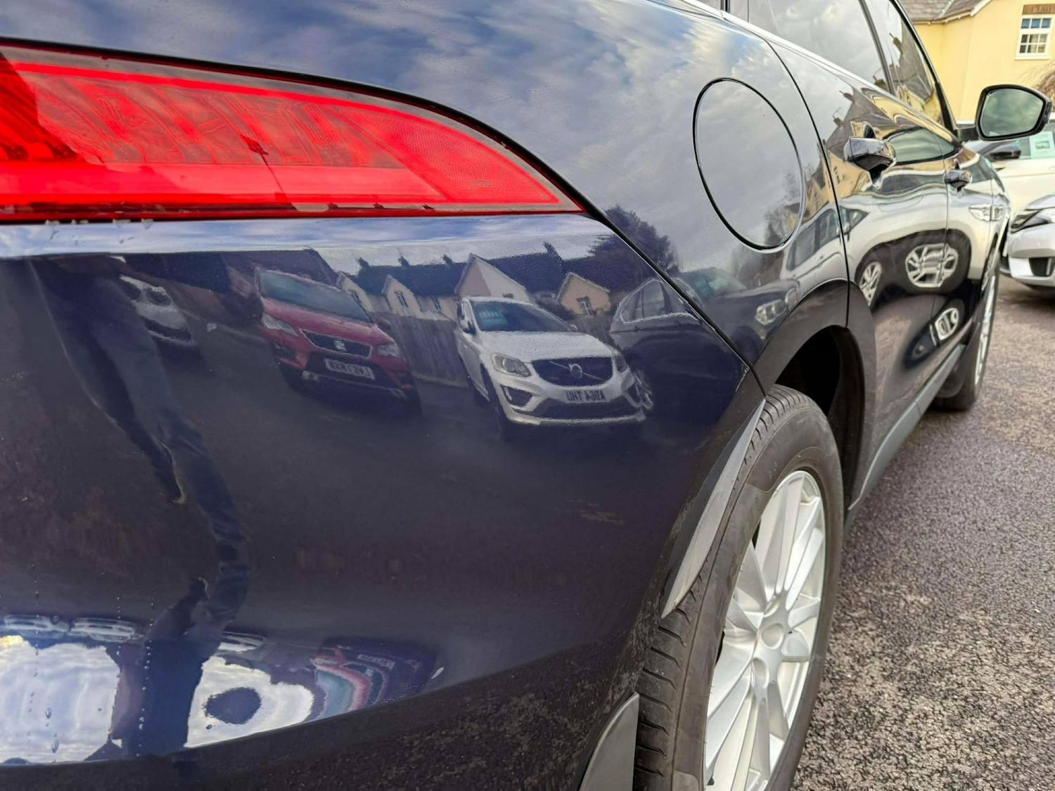 Used Jaguar F-Pace 2017 for sale - 76958809: Photo 32