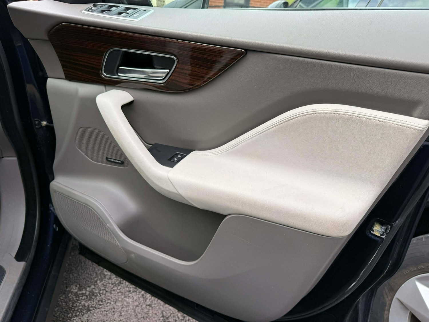 Used Jaguar F-Pace 2017 for sale - 76958809: Photo 37