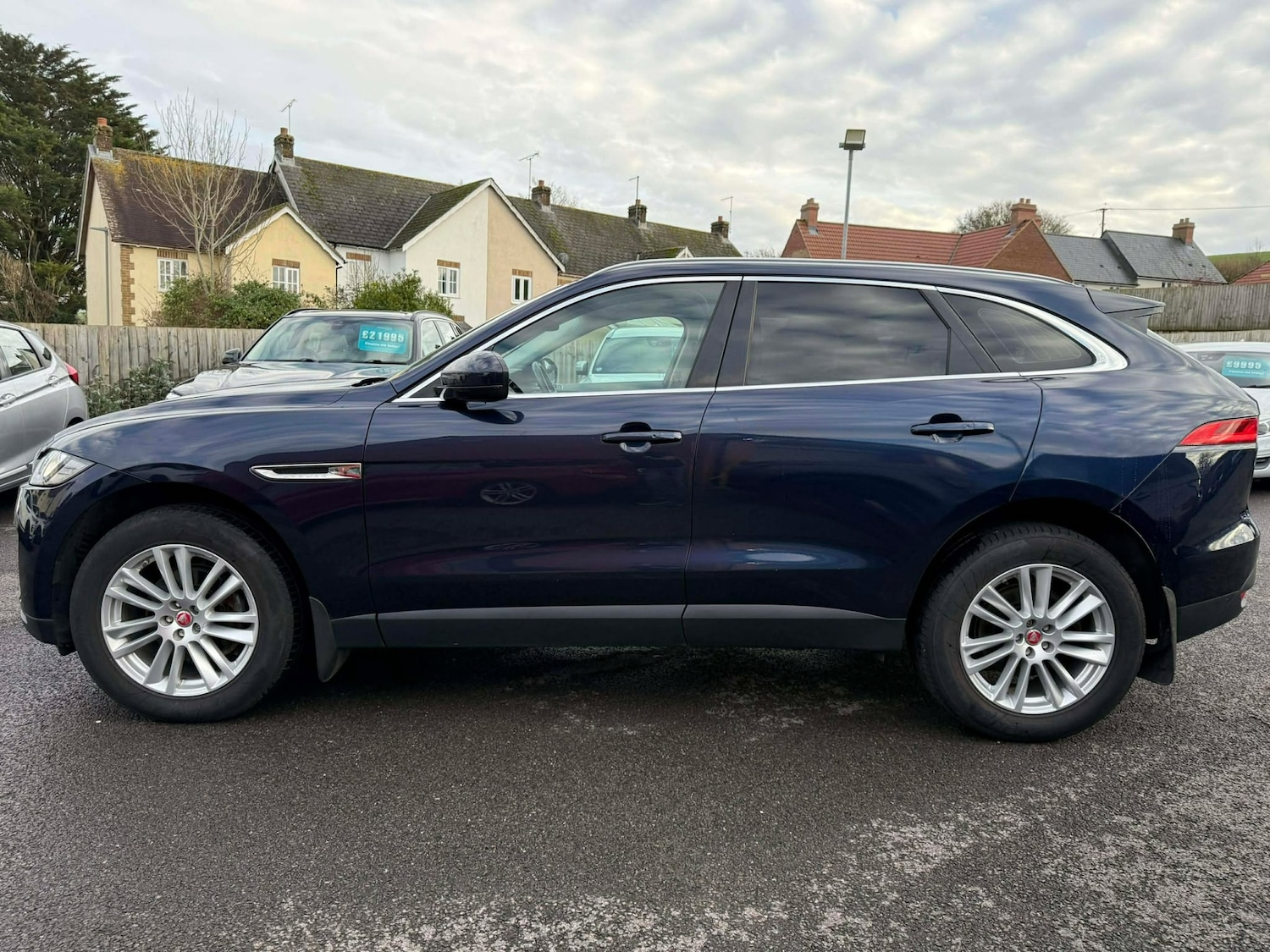 Used Jaguar F-Pace 2017 for sale - 76958809: Photo 7