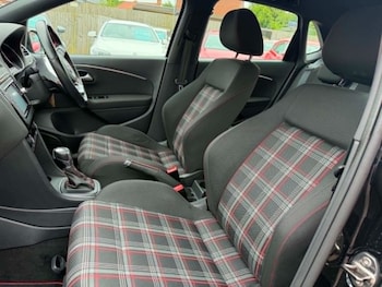 Used Volkswagen Polo 2015 for sale - 79481717: Photo