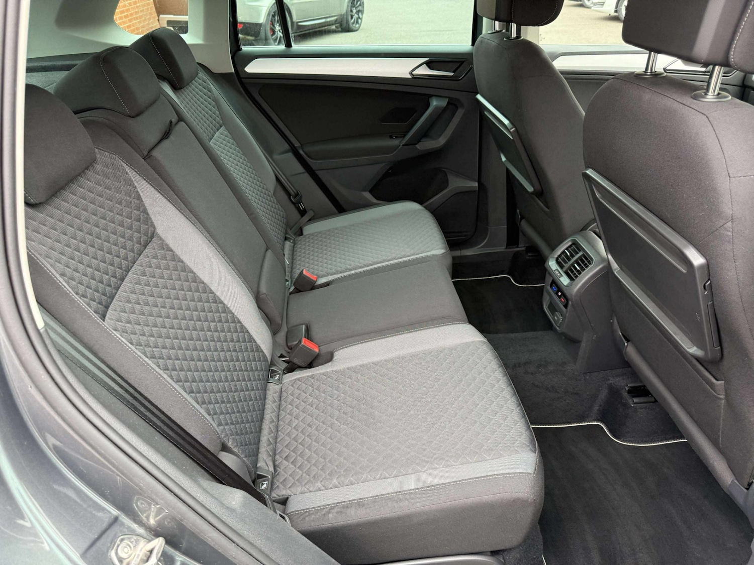 Used Volkswagen Tiguan 2017 for sale - 76407354: Photo 31