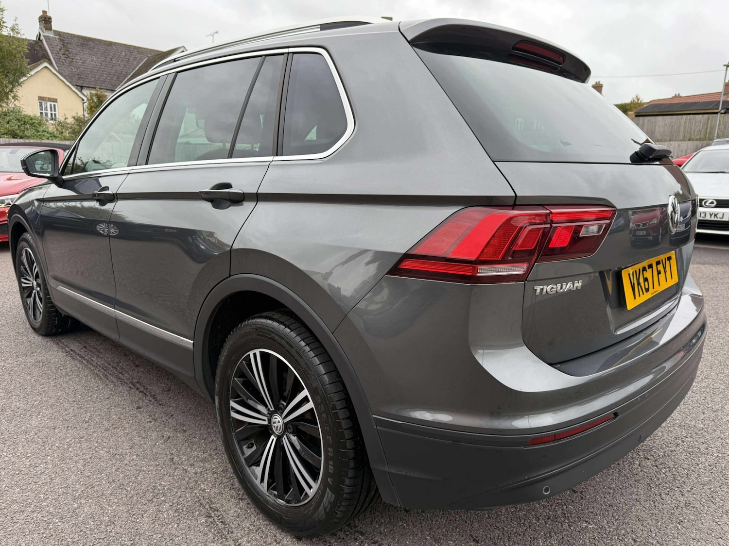 Used Volkswagen Tiguan 2017 for sale - 76407354: Photo 6