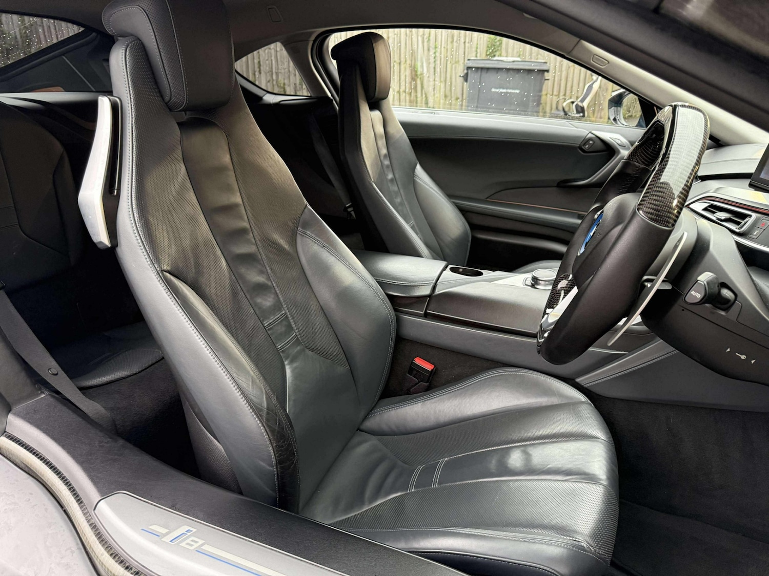 Used BMW i8 2017 for sale - 76547956: Photo 13