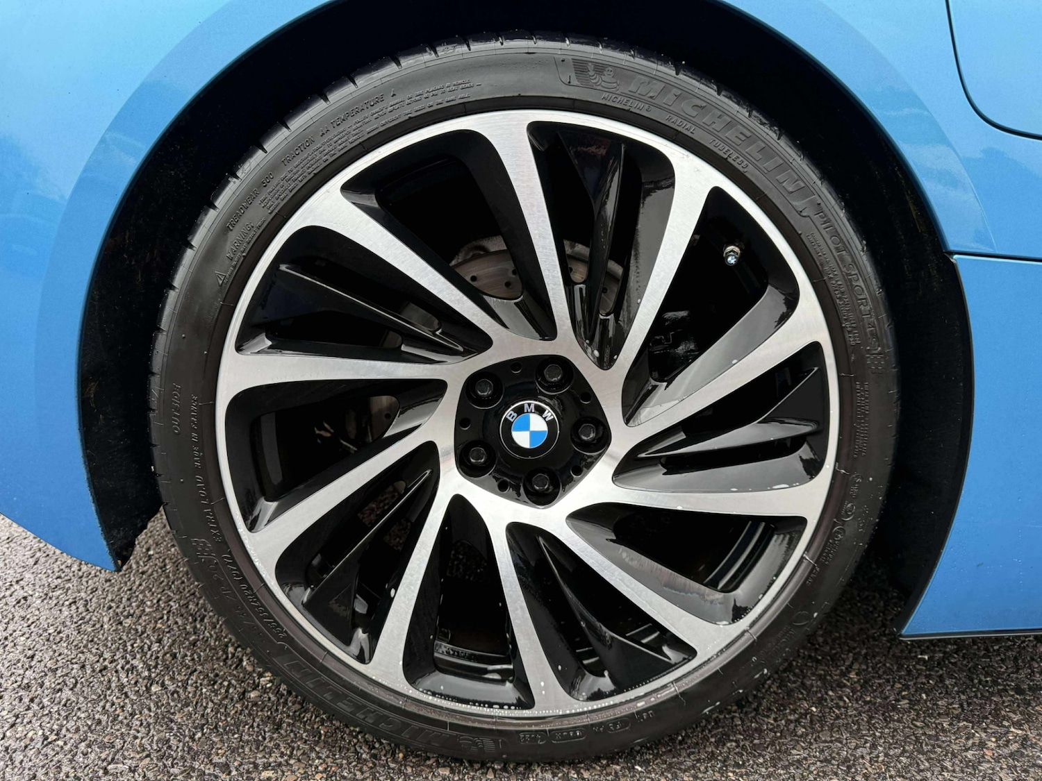 Used BMW i8 2017 for sale - 76547956: Photo 39