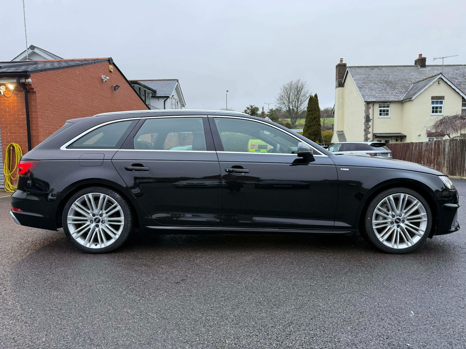 Used Audi A4 Avant 2019 for sale - 77173367: Photo 3