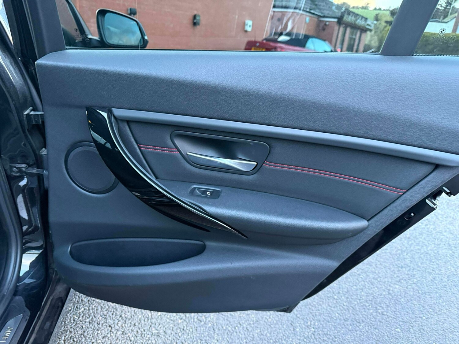 Used BMW 3 Series 2014 for sale - 77323585: Photo 34