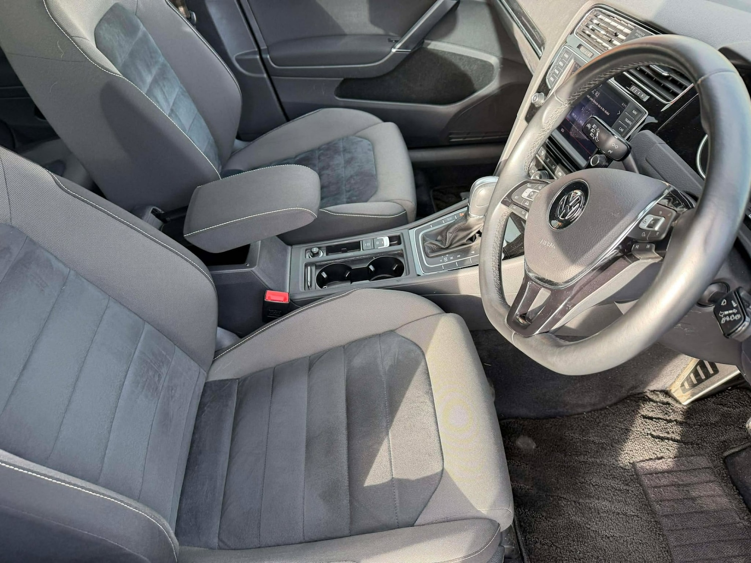 Used Volkswagen Golf 2014 for sale - 76958848: Photo 13