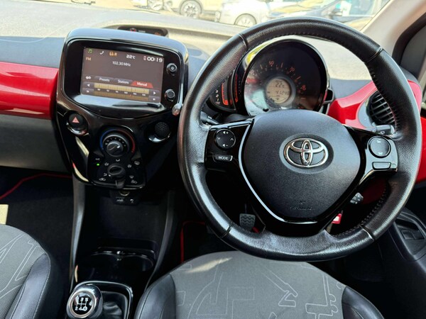 Used Toyota AYGO 2015 for sale - 75089046: Photo 13