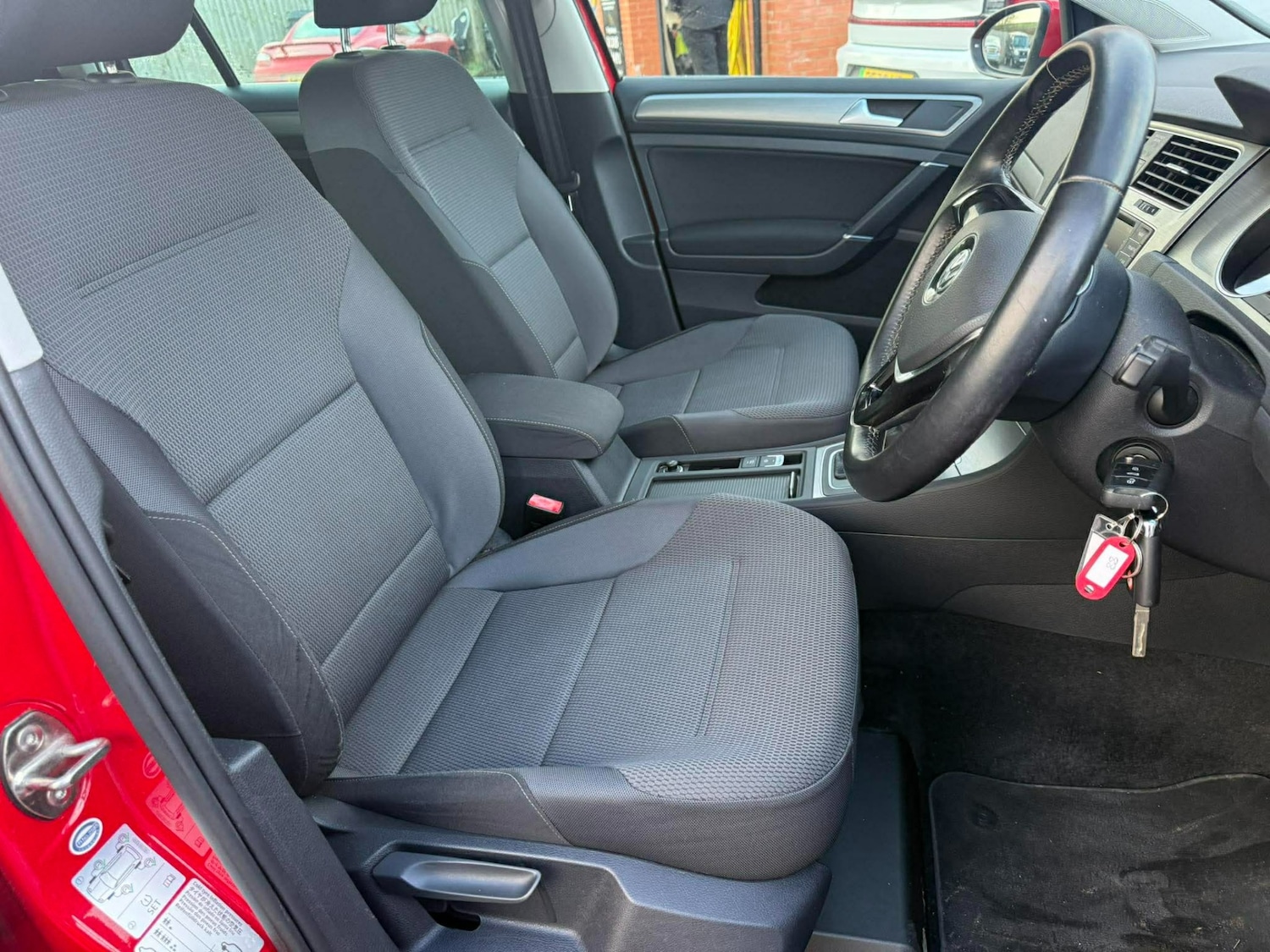 Used Volkswagen Golf 2015 for sale - 77323715: Photo 10