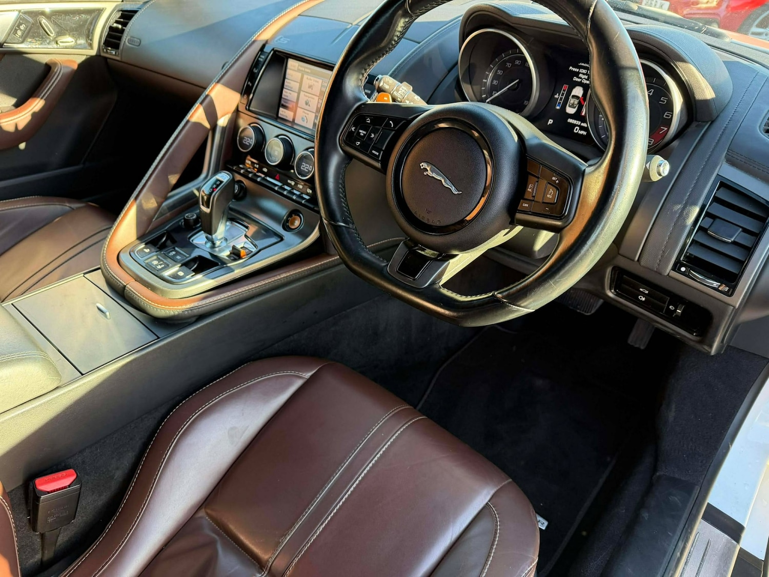 Used Jaguar F-Type 2013 for sale - 76720161: Photo 25