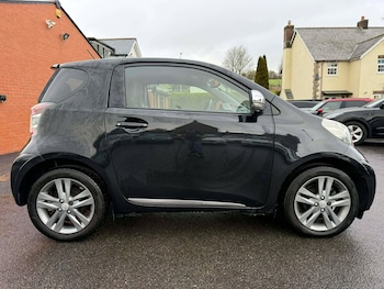 Used Toyota IQ 2011 for sale - 77476594: Photo