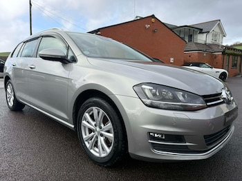 Used Volkswagen Golf 2014 for sale - 77323700: Photo