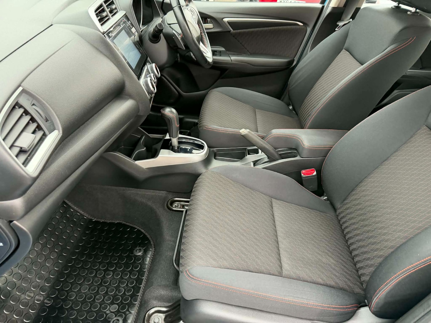 Used Honda Jazz 2018 for sale - 77590384: Photo 32