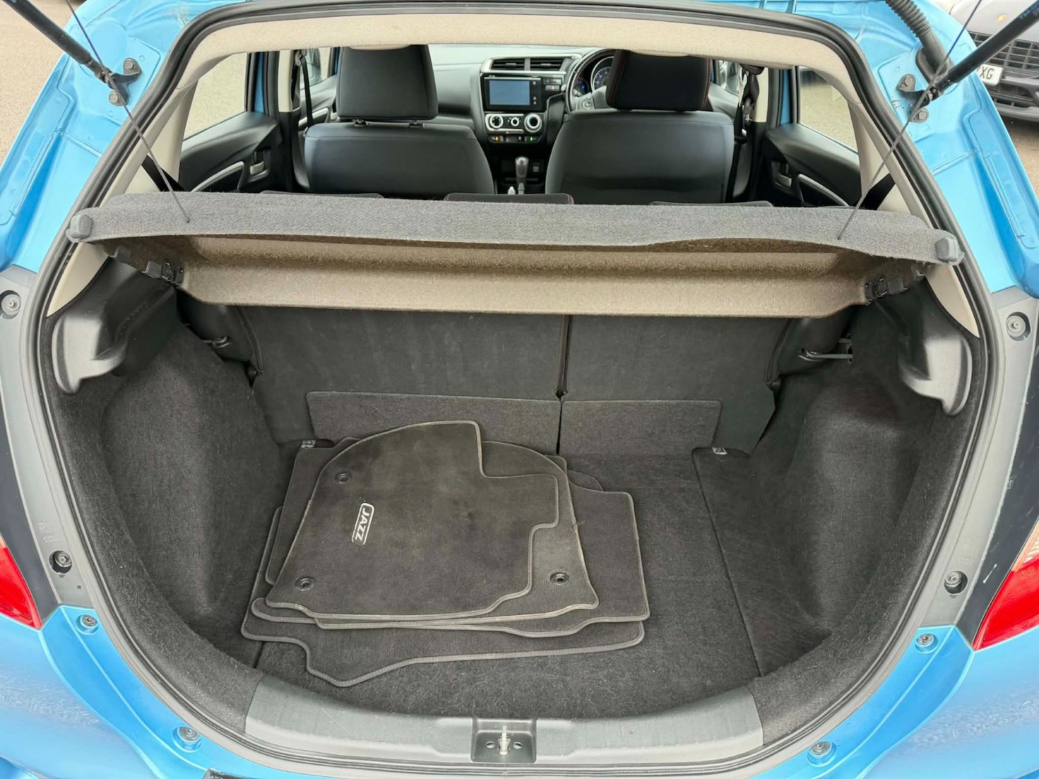 Used Honda Jazz 2018 for sale - 77590384: Photo 37