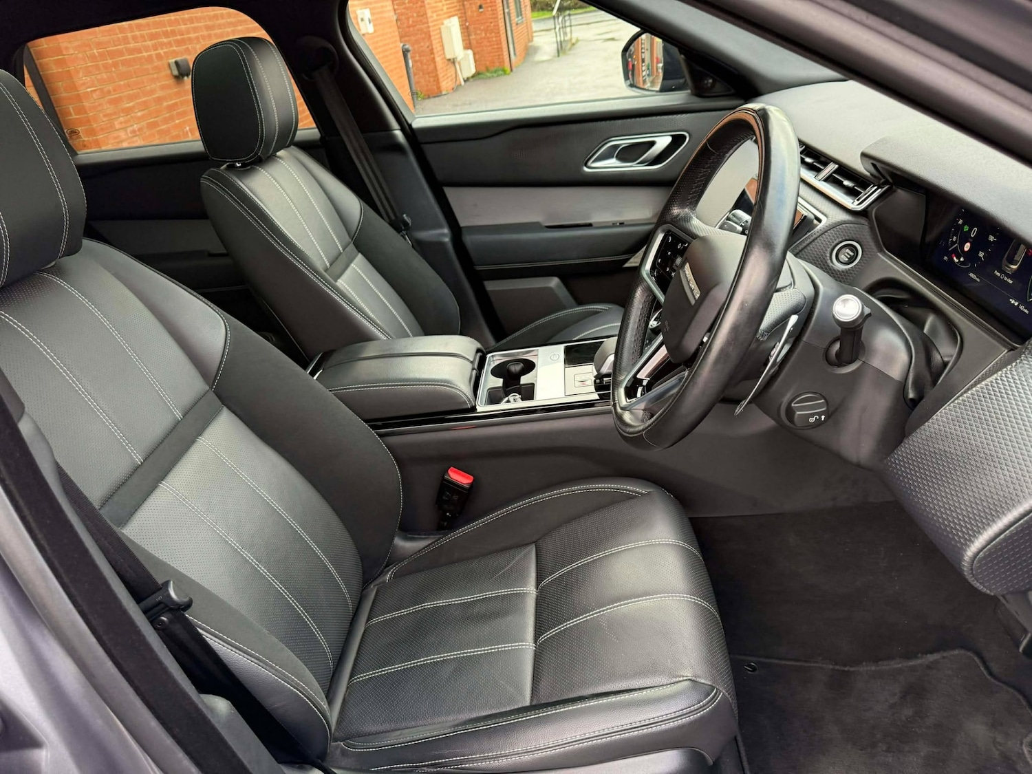 Used Land Rover Range Rover Velar 2021 for sale - 76846113: Photo 10