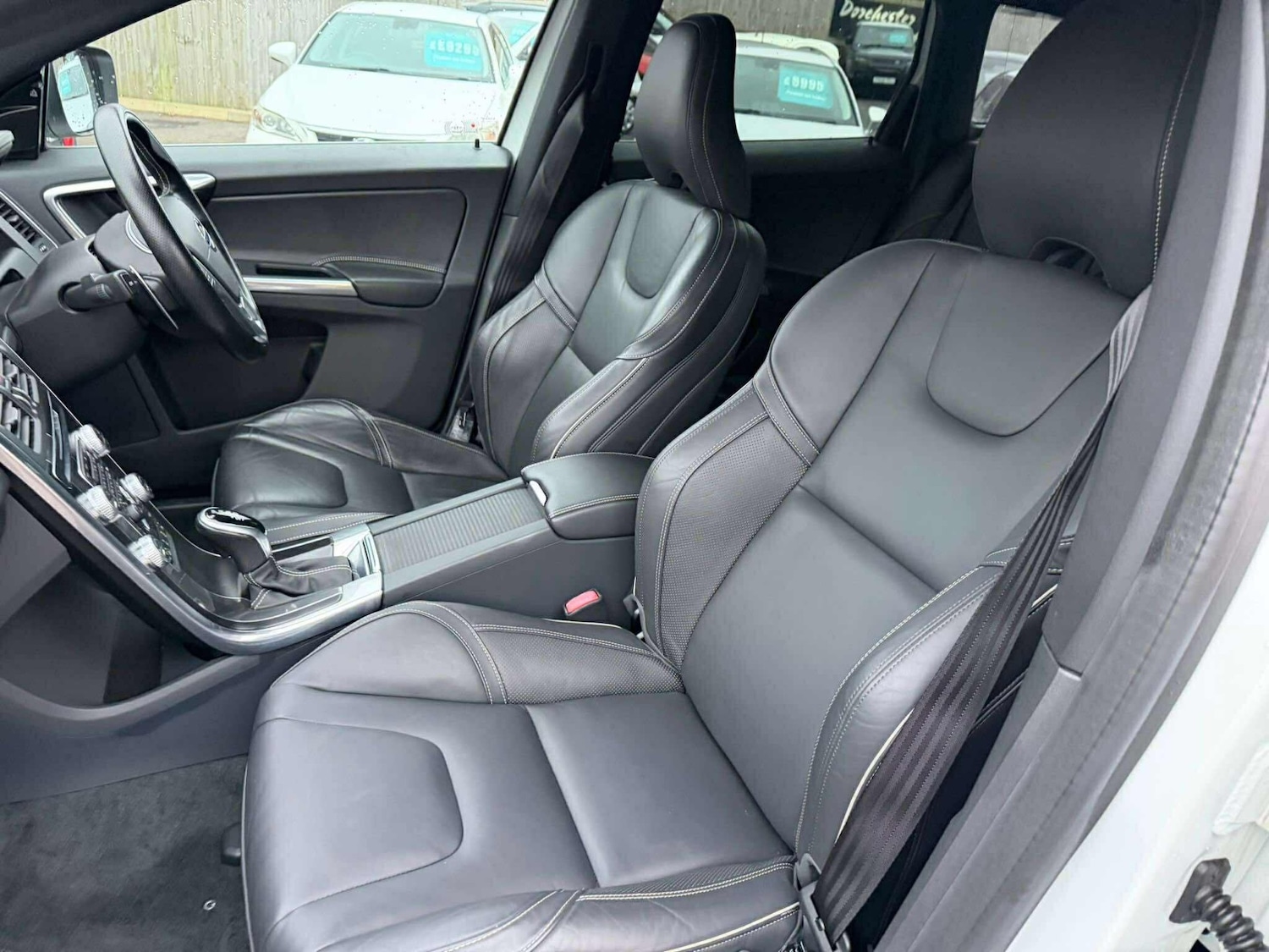 Used Volvo XC60 2014 for sale - 76570809: Photo 15