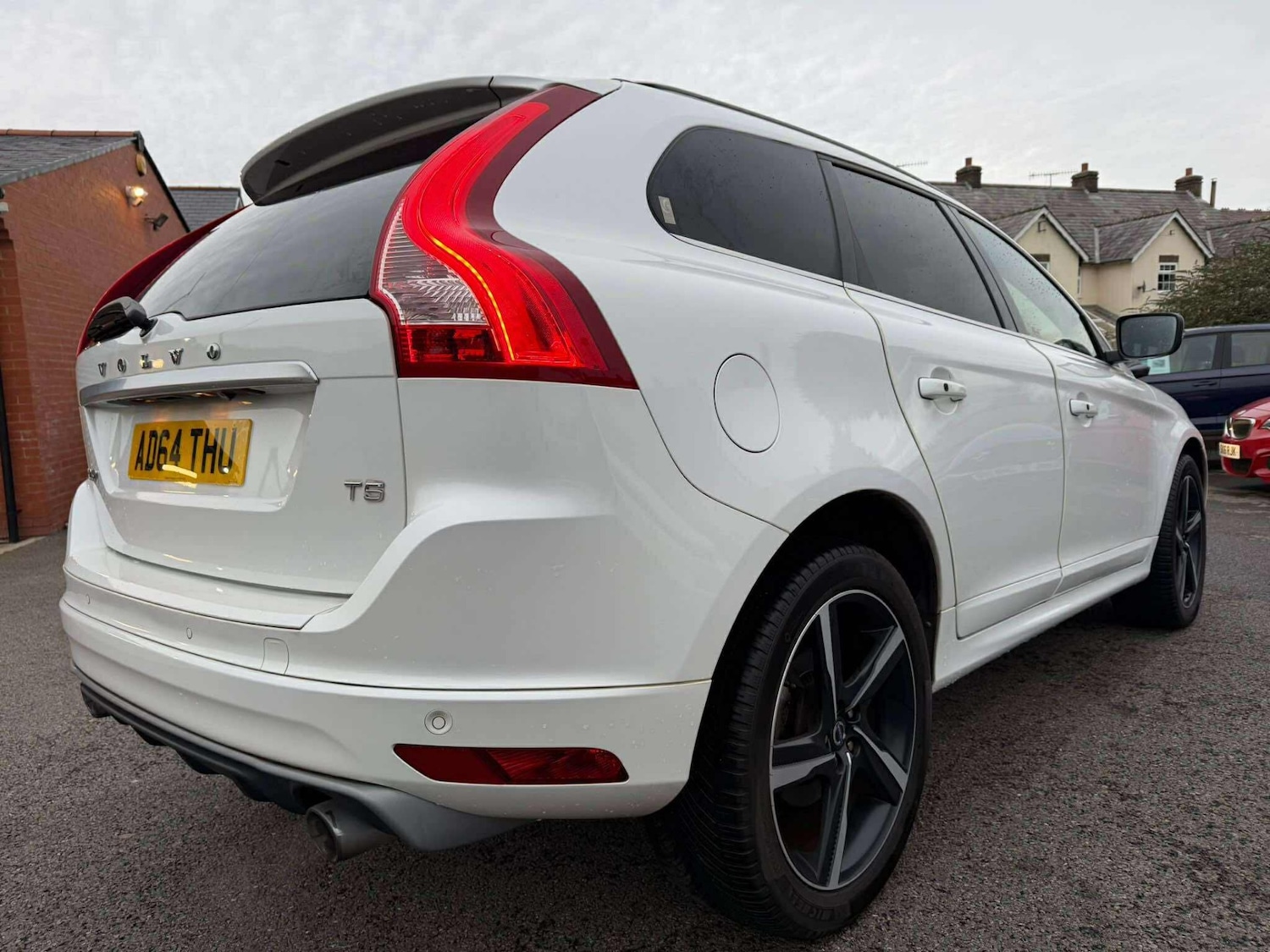 Used Volvo XC60 2014 for sale - 76570809: Photo 3