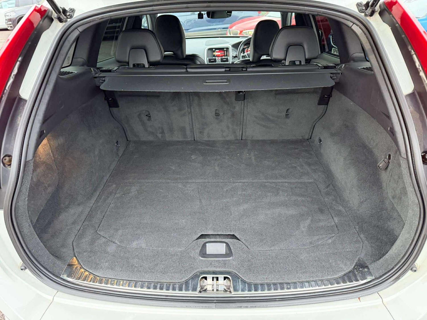 Used Volvo XC60 2014 for sale - 76570809: Photo 38