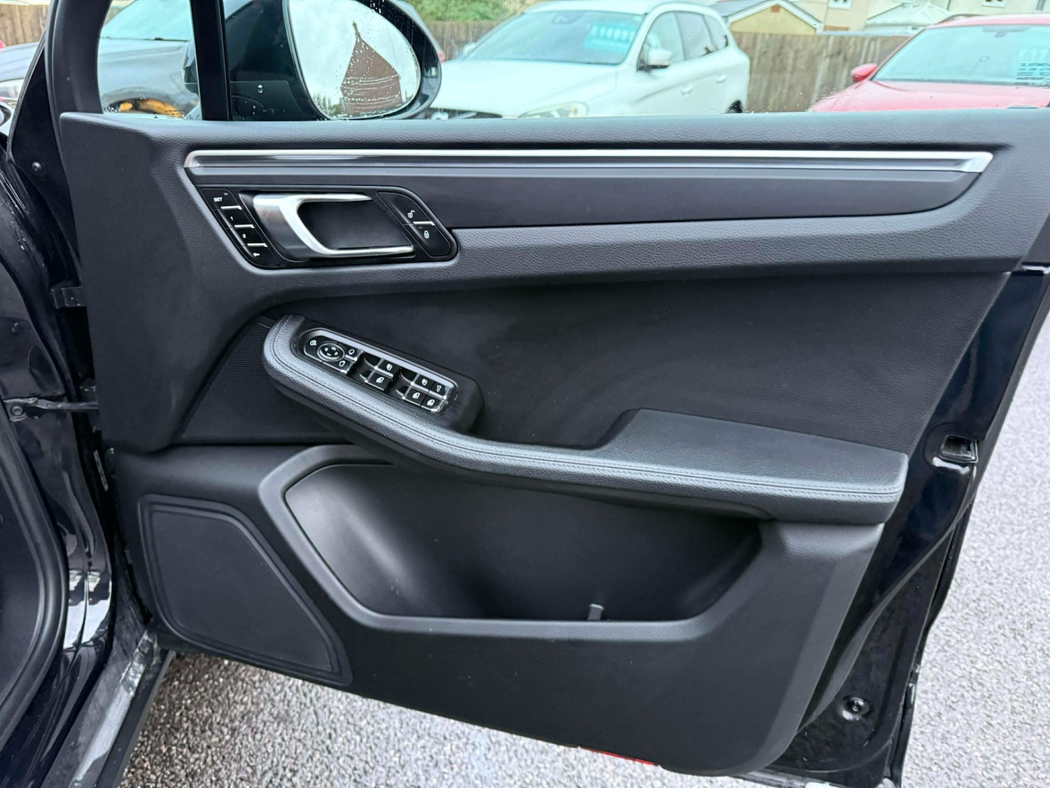 Used Porsche Macan 2018 for sale - 77028260: Photo 27