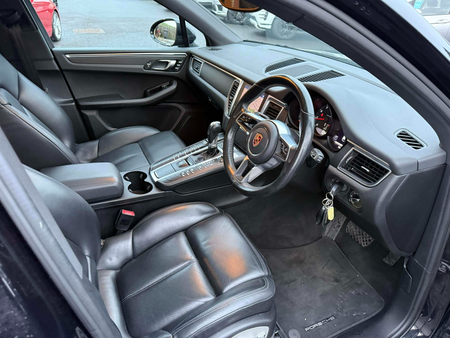 Used Porsche Macan 2018 for sale - 77028260: Photo 9