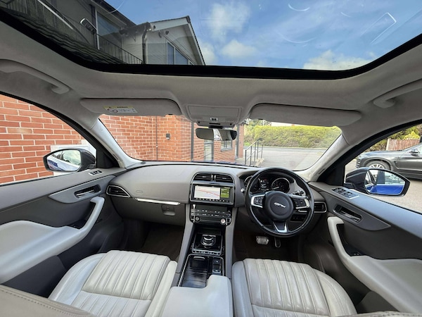 Used Jaguar F-Pace 2018 for sale - 76268687: Photo 22