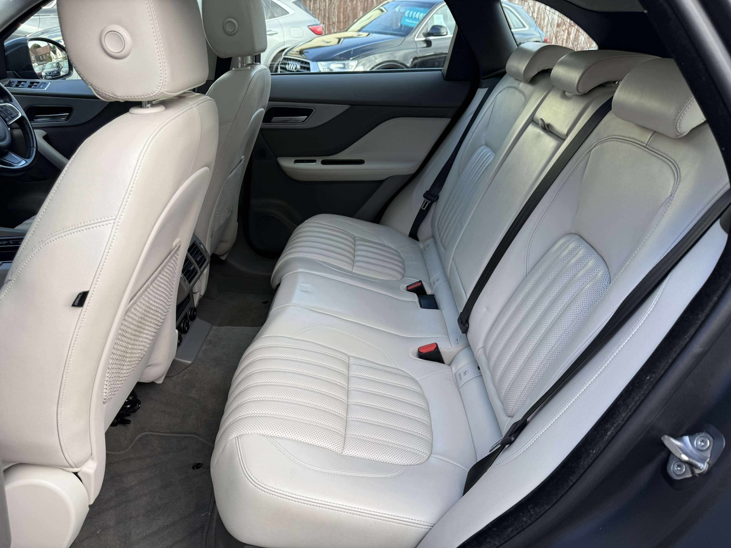 Used Jaguar F-Pace 2018 for sale - 76268687: Photo 24