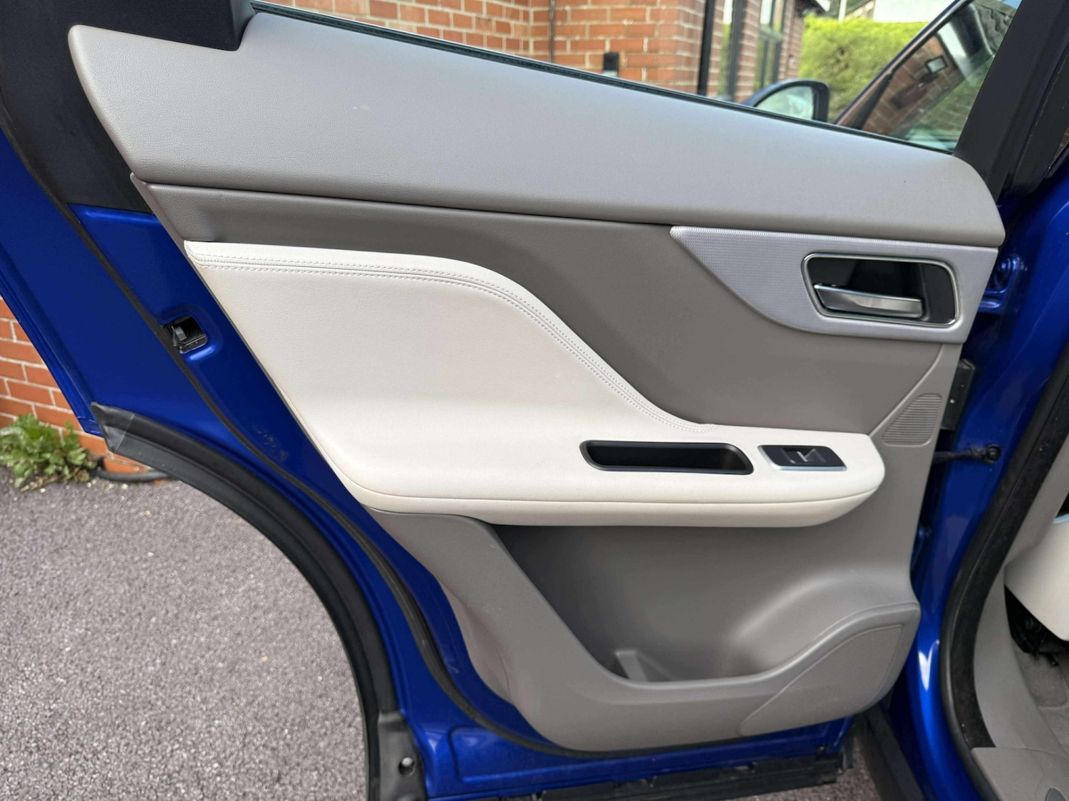 Used Jaguar F-Pace 2018 for sale - 76268687: Photo 38