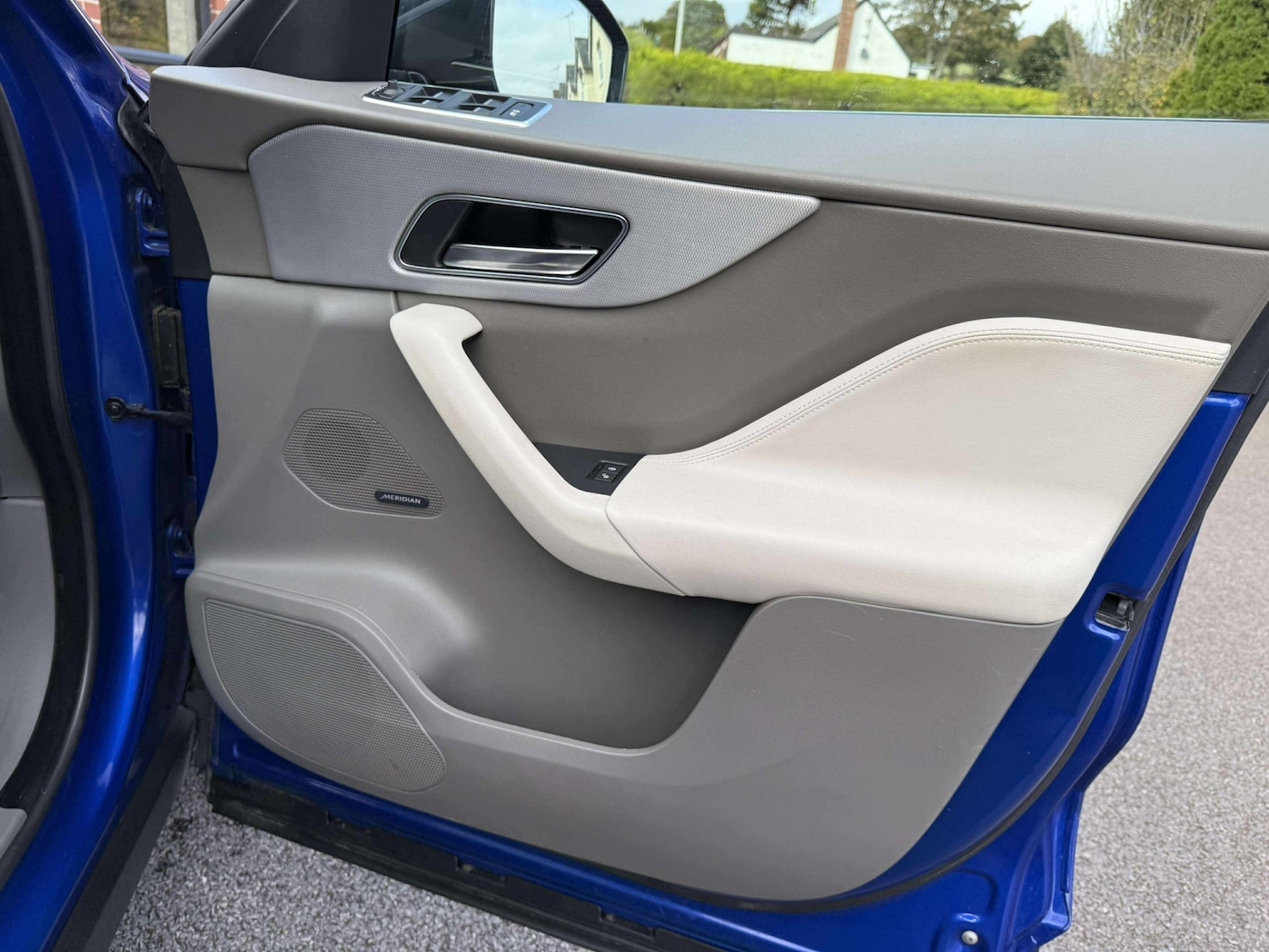 Used Jaguar F-Pace 2018 for sale - 76268687: Photo 39