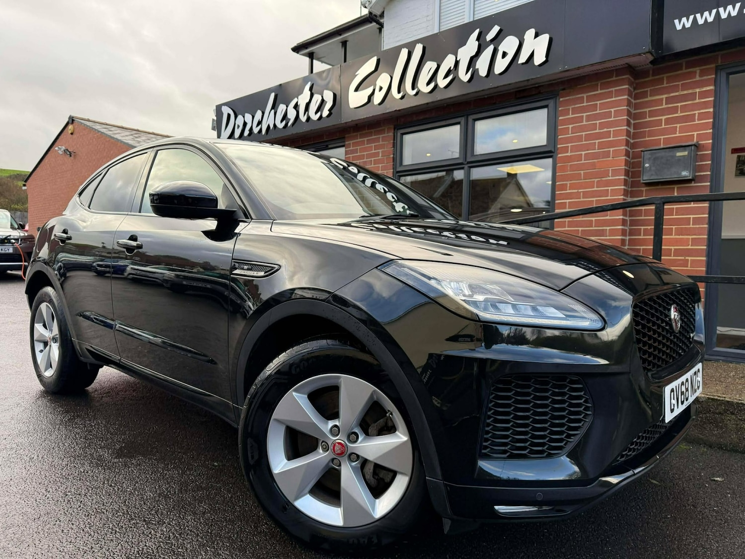 Used Jaguar E-Pace 2018 for sale - 76846125: Photo 1