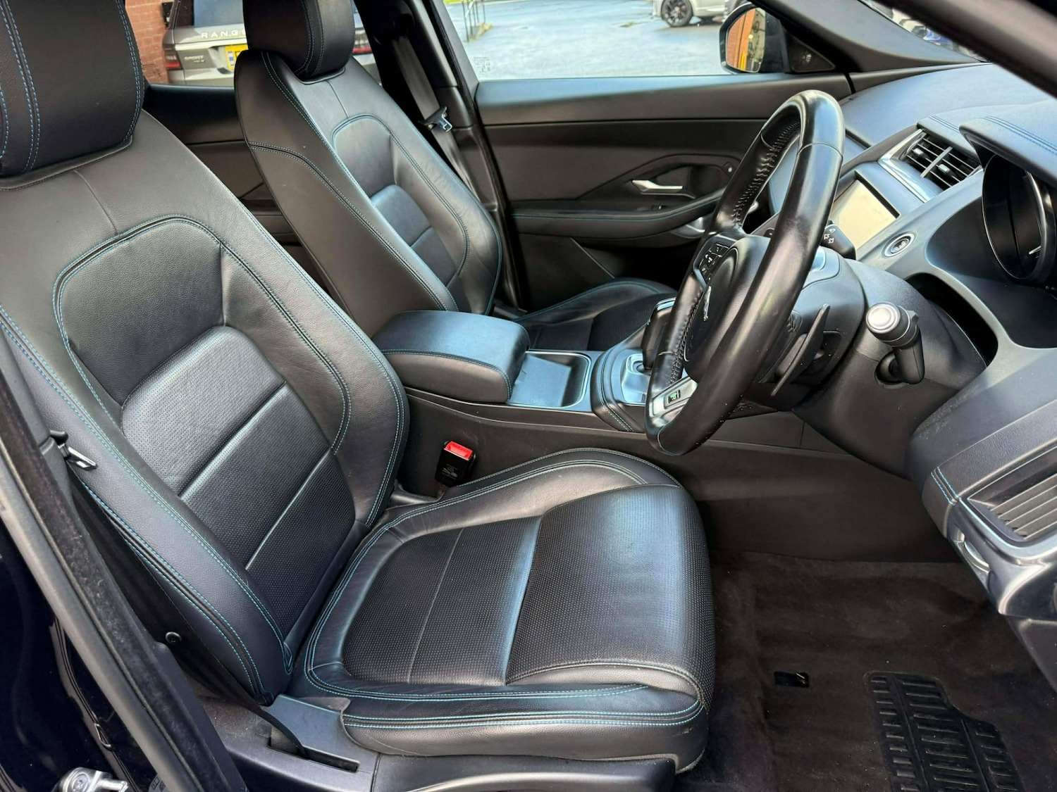 Used Jaguar E-Pace 2018 for sale - 76846125: Photo 11