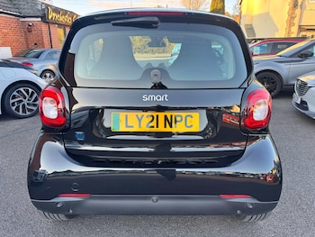 Used smart fortwo 2021 for sale - 75159952: Photo